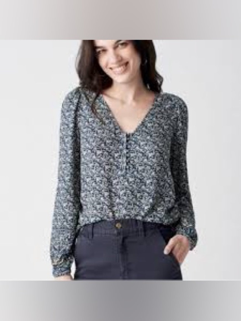 Faherty Navy Floral V‑Neck Button Blouse